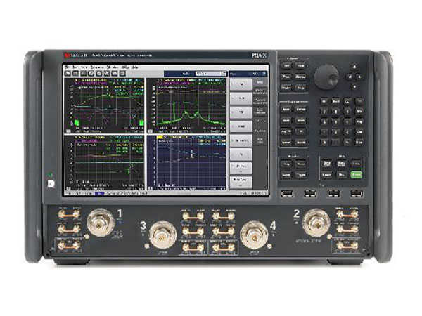 PNA-X 微波网络分析仪